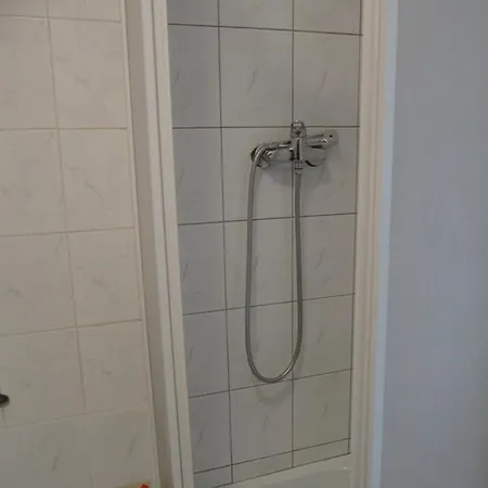 홈스테이 Homestay In The Centre Of *